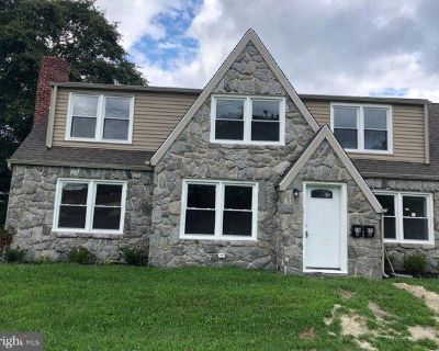 2 Bedroom 1BA House For Rent in Lindenwold, NJ