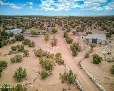 3 Bedroom 2BA 1576 ft Manufactured Home For Sale in SNOWFLAKE, AZ