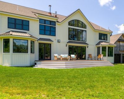 5 Bedroom 3BA 6489 ft Single Family House For Sale in Sterling, MA