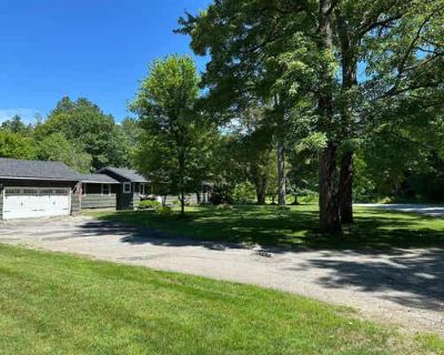 3 Bedroom 1BA 1198 ft Single Family Home For Sale in CASTLETON, VT