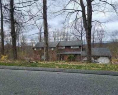 3 Bed 2.5 Bath Preforeclosure Property in New Milford, CT 06776 - Mist Hill Dr