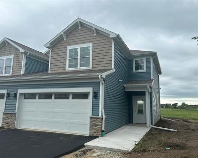 3 Bedroom 2BA 1664 ft Condo For Sale in Beloit, WI