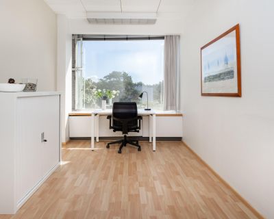 Professional office space in Spring St on fully flexible terms