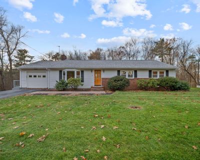 4 Bedroom 2BA 2493 ft Single Family House For Sale in Derry, NH