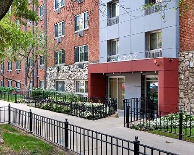 One bedroom in residence - Lakeview/Boystown