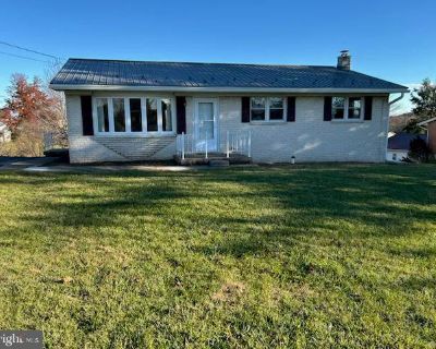 3 Bedroom 1BA Apartment For Rent in Greencastle, PA