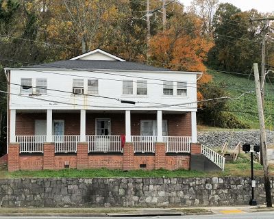 1 Bedroom 3728 ft Studio For Rent in Rossville, GA