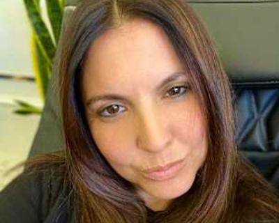 Jen, 45 years, Female. Looking in: St Petersburg, Pinellas County, FL