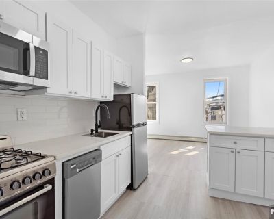 2 Bedroom 1BA Single Family House For Rent in Jersey City, NJ