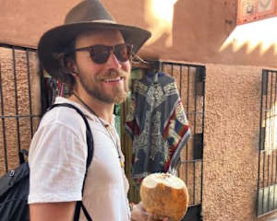 David & Megan, 25 & 36 years. Looking in: Bozeman, Gallatin County, MT