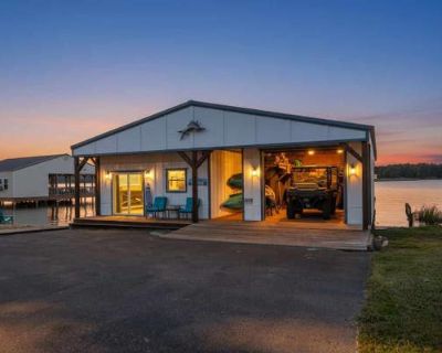 1 Bedroom 1BA 1000 ft Single Family Home For Sale in HOLLY LAKE RANCH, TX