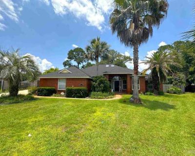 5 Bedroom 3BA 2600 ft Apartment For Rent in Santa Rosa County, FL
