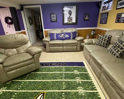 Private room with own bathroom in a House, Glen Burnie, MD 21060