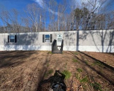 3 Bedroom 2BA 1216 ft Mobile Home For Rent in Tunnel Hill, GA