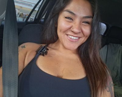 Desirae - Needs a House on iROOMit or a Room
