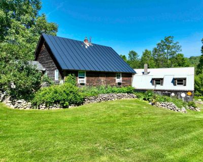 2 Bedroom 1BA 1598 ft Single Family House For Sale in Newbury, VT