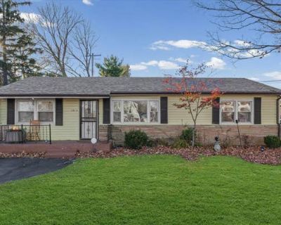 3 Bedroom 1BA 1366 ft Single Family Home For Sale in DANVILLE, IL