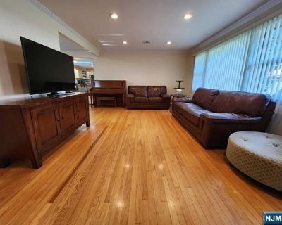 Ruth Ln, Demarest, Home For Rent