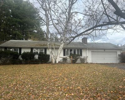 3 Bedroom 1BA 1196 ft Single Family House For Sale in Meriden, CT