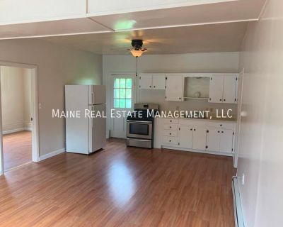 2 Bedroom 1BA Pet-Friendly Single-family home For Rent in Old Town, ME