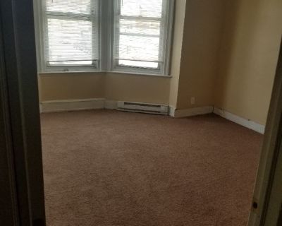 Furnished Room for Rent - Spacious room