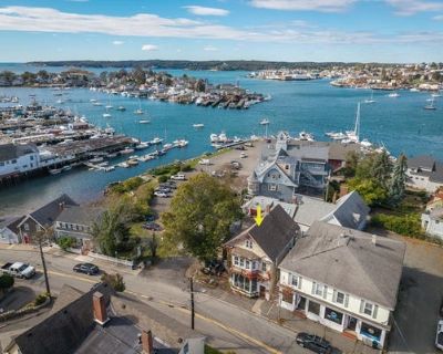 3 Bedroom 1BA 1505 ft Condominium For Sale in GLOUCESTER, MA