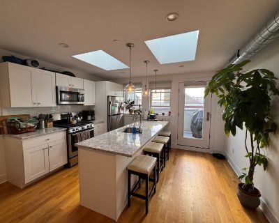 Unfurnished Room for Rent - Modern 2-bedroom, 2-bath apartment