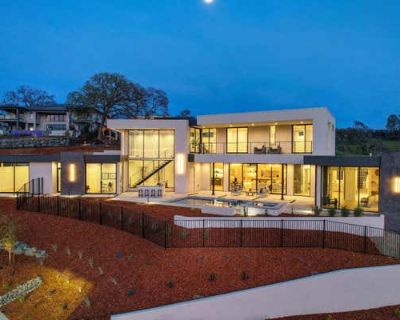 5 Bedroom 5BA 5071 ft Single Family Home For Sale in EL DORADO HILLS, CA