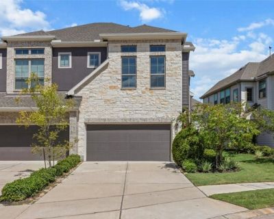 9443 Starlight Oak Dr. Welcome to your dream home in Sienna Plantation! This charming residence features three bedrooms, two and a half baths, and a bonus room perfect for a home office. Enjoy the open-concept layout, modern kitchen, and serene master suite. The lush backyard offers a tranquil retreat, and with top-rated schools nearby, it's the perfect place to call home. Schedule your showing...