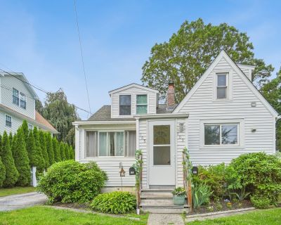 2 Bedroom 1BA 1381 ft Apartment For Rent in Milford, CT