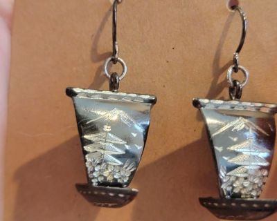 Vintage 925 pierced Earrings "Junk Boat" Earrings