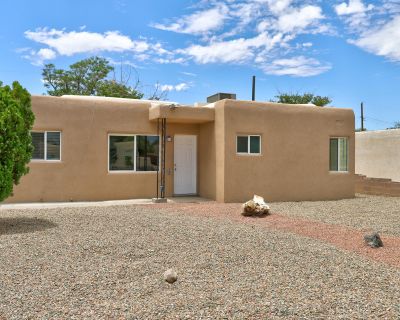 2 Bedroom 1BA 1011 ft Single Family House For Sale in Albuquerque, NM