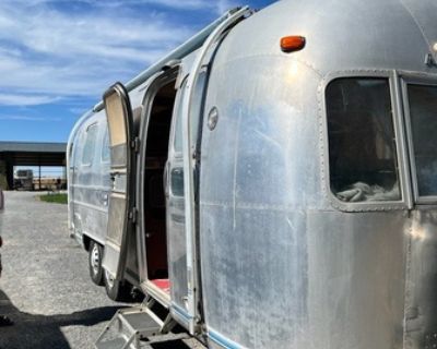 1975 Airstream Overlander 27' Travel Trailer