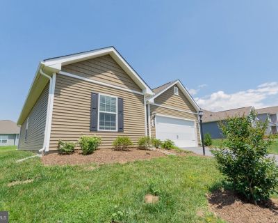 3 Bedroom 2BA 1376 ft Single Family House For Sale in Martinsburg, WV