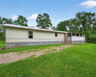 25862 Clark Road. Beautiful country living on spacious land! This single-wide manufactured home sits on a peaceful 5-acre property, shared with just two other homes each with long-term tenants. Enjoy the serenity of rural life with plenty of open space around you. Tenant is responsible for lawn care directly surrounding the home. Water bill is covered by the landlord for households of 2 or fewe...