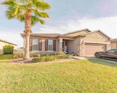 3 Bedroom 2BA 1990 ft Single Family Home For Sale in POLK CITY, FL