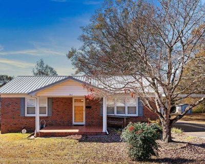 3 Bedroom 1BA 1040 ft Single Family Home For Sale in UNION, SC