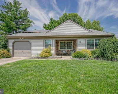 2 Bedroom 2BA 1320 ft Condo For Sale in Mount Laurel, NJ