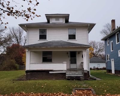 3 Bedroom 1BA 1248 ft Single Family House For Sale in Fort Wayne, IN