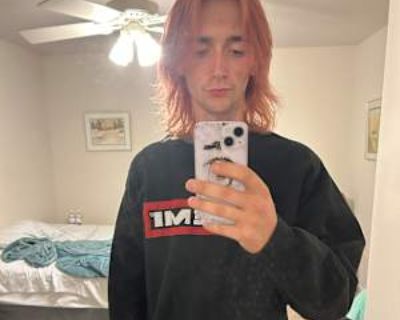 Budget: $750 per month. Ready to move: November 30. Looking for myself. I workfull time during the week, i am pretty laid back and chill, i like having a clean place to live