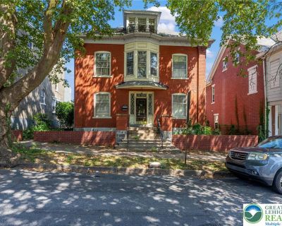 5 Bedroom 2BA 3002 ft Single Family House For Sale in Bethlehem City, PA