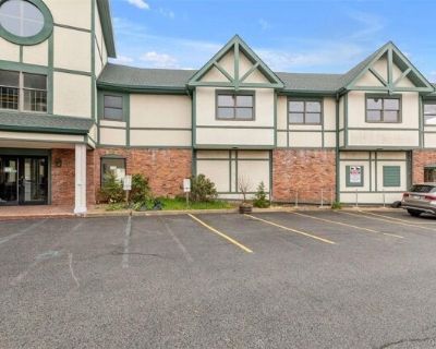 62 South St. Live in The Heart of Downtown Oyster Bay! Light and Bright 1 Bed/1 Bath w/Wood Floors Throughout. Plenty of Closet Space, Washer/Dryer in Apartment. Close to All -- Stores, Railroad, Park, Beach, Places of Worship. Easy to Show, Available Immediately!. 1 Bedroom. 1 Bathroom. 550 ft