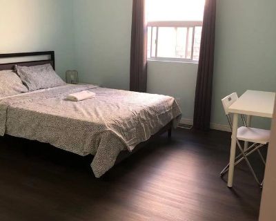 1 Bedroom 1BA Furnished Room For Rent in Toronto, Ontario