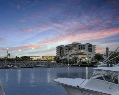 1 Bedroom 1BA 1303 ft Furnished Apartment For Rent in Pensacola, FL