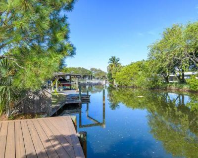 1 West Point Drive. image_url. In unit laundry Dishwasher Dogs allowed Garage Recently renovated Pool Unit Amenities air conditioning dishwasher in unit laundry recently renovated Property Amenities dogs allowed pet friendly parking pool garage. Pets allowed. 4 Bedroom. 3 Bathroom. 2600 ft