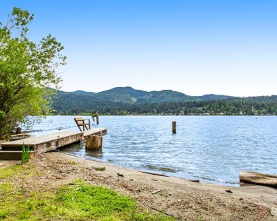 2 Bedroom 1BA House Vacation Rental in Silver King, Bellingham, WA