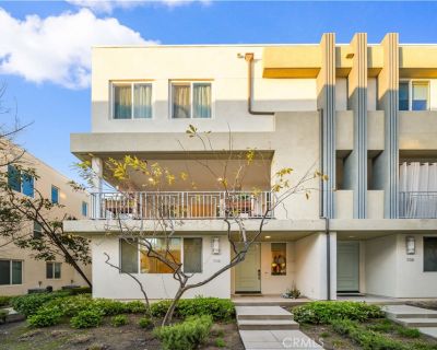 4 Bedroom 3BA 2383 ft Townhouse For Sale in Irvine, CA