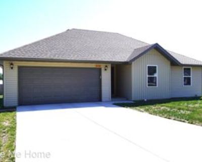 3 Bedroom 2BA 1,215 ft Pet-Friendly House For Rent in Republic, MO
