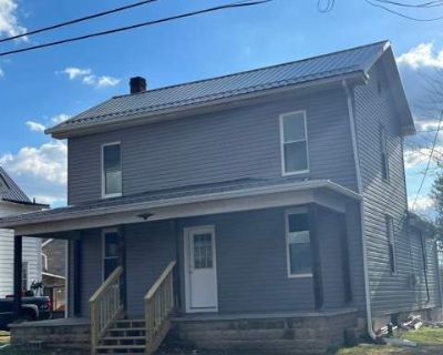 Newly Remodeled Single Family Home. In unit laundry Dishwasher Pet friendly Recently renovated Extra storage Range Unit Amenities dishwasher extra storage in unit laundry oven range refrigerator recently renovated Property Amenities cats allowed dogs allowed. Pets allowed. 3 Bedroom. 1.5 Bathroom. 0 ft