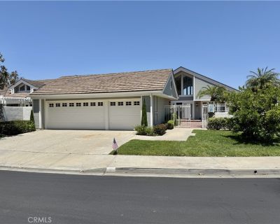 4 Bedroom 3BA 3635 ft Townhouse For Sale in Irvine, CA